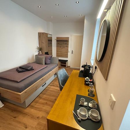 Artemis Zimmervermietung 5 Ein Bettzimmer Sundern Exterior photo