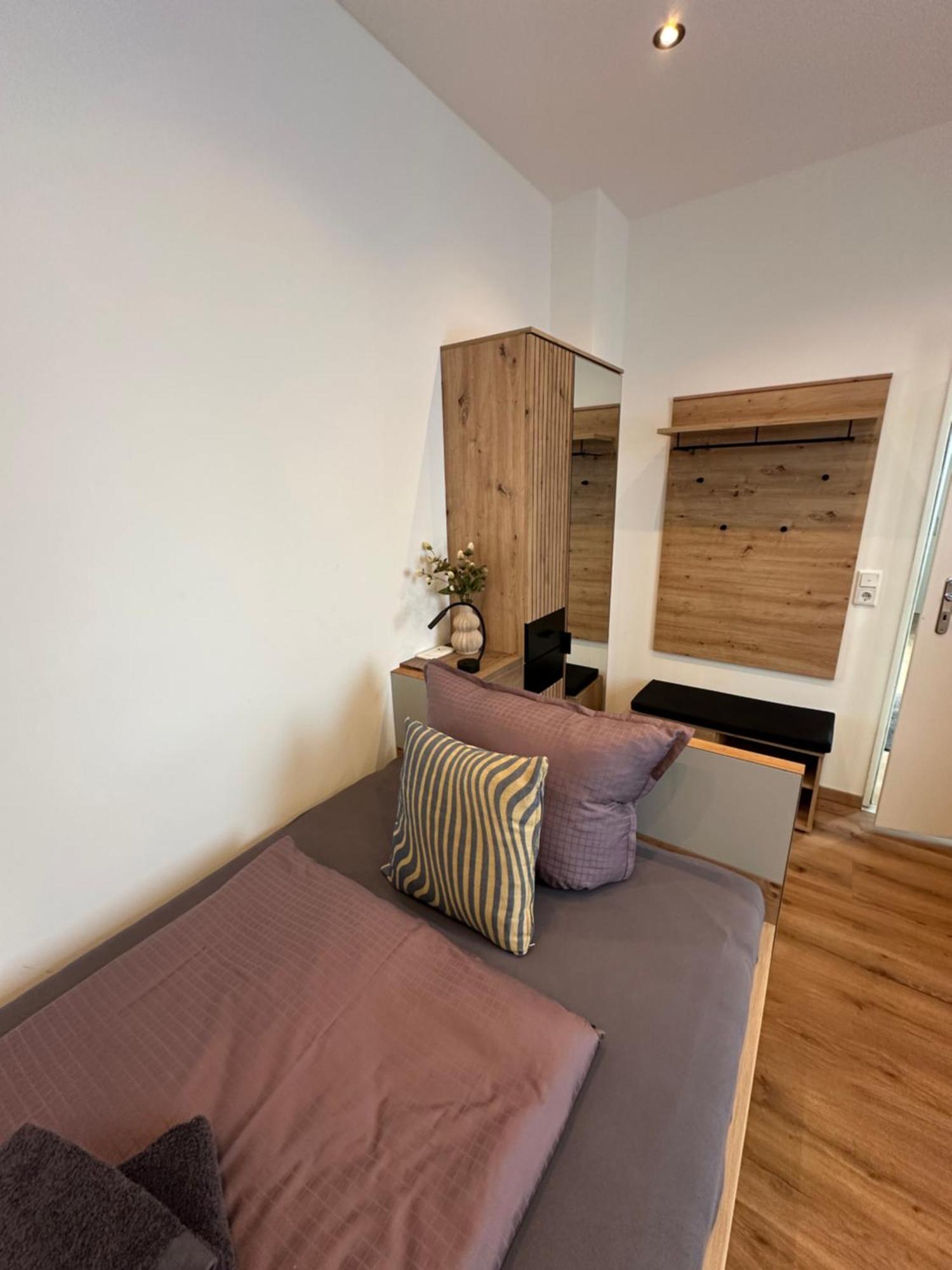 Artemis Zimmervermietung 5 Ein Bettzimmer Sundern Exterior photo