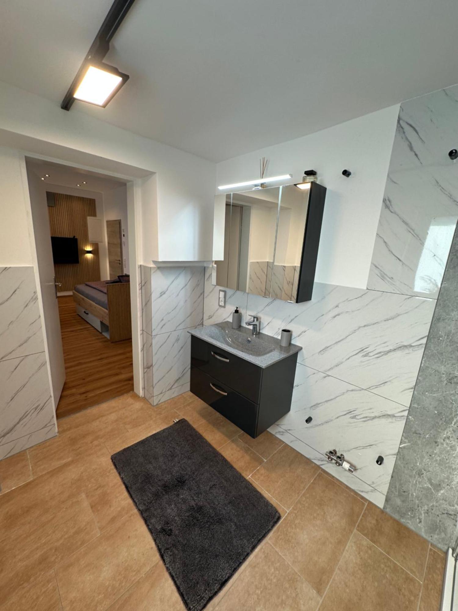 Artemis Zimmervermietung 5 Ein Bettzimmer Sundern Exterior photo