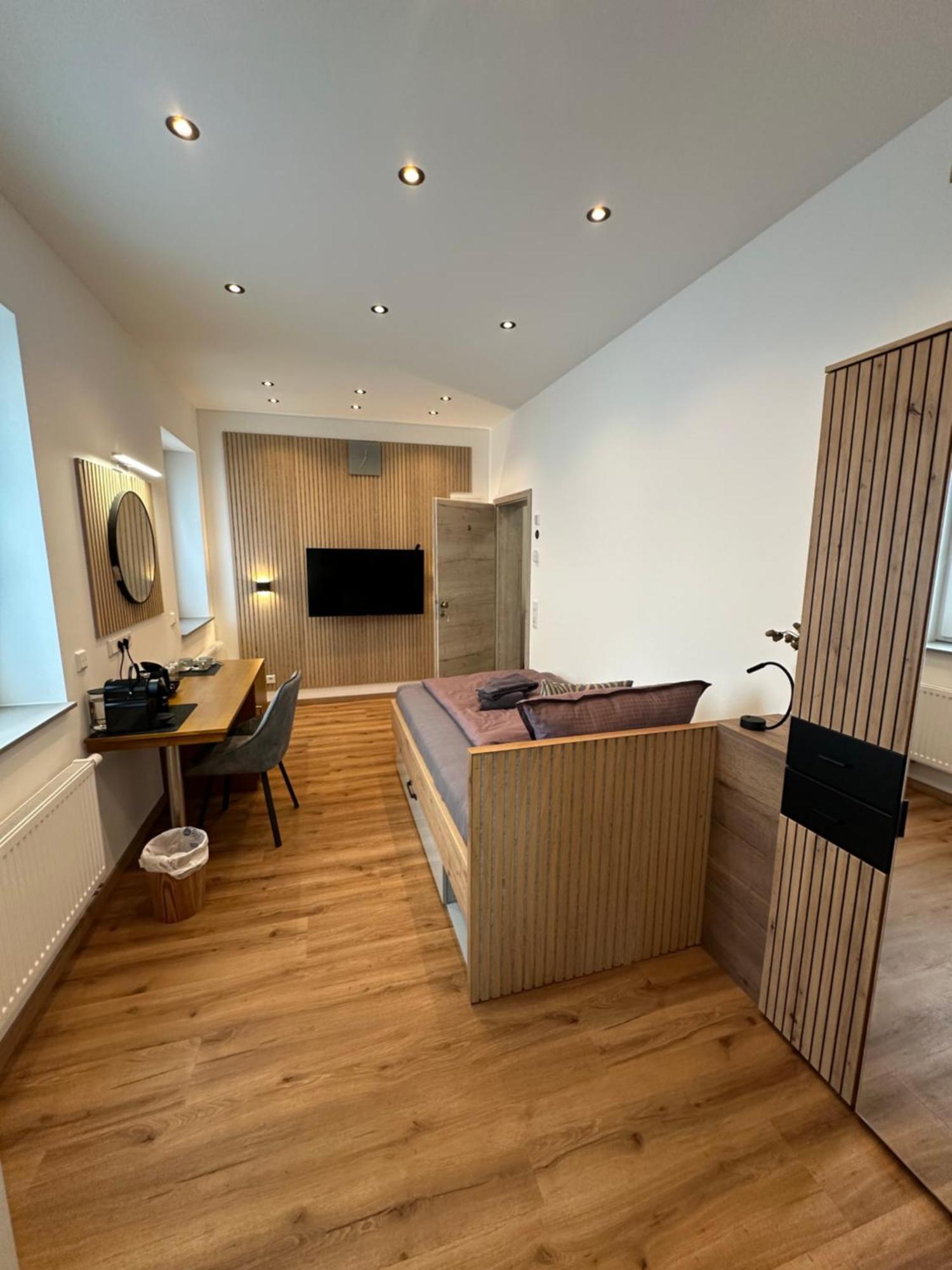Artemis Zimmervermietung 5 Ein Bettzimmer Sundern Exterior photo